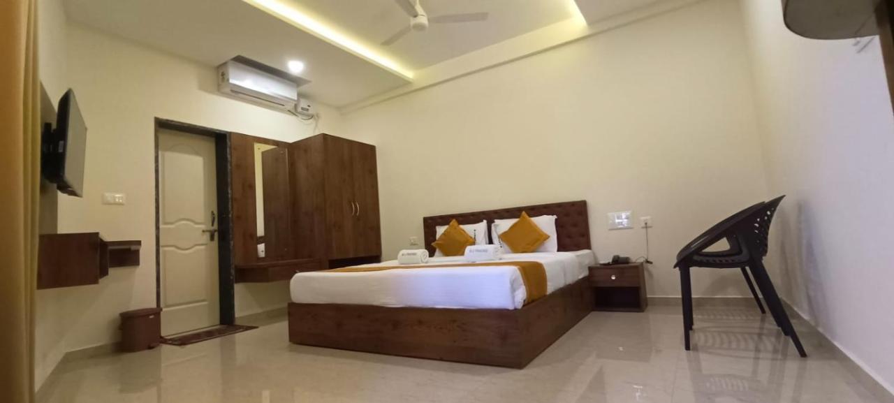 Hotel Rajdhani Mangalore Exterior foto